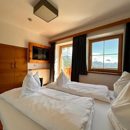 La Montana & Hiking Апартаменти *