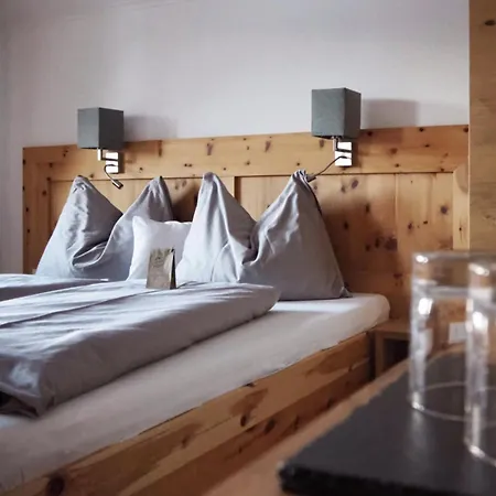 La Montana & Hiking Apartament *