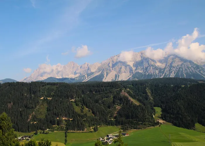 Апартаменты La Montana & Hiking