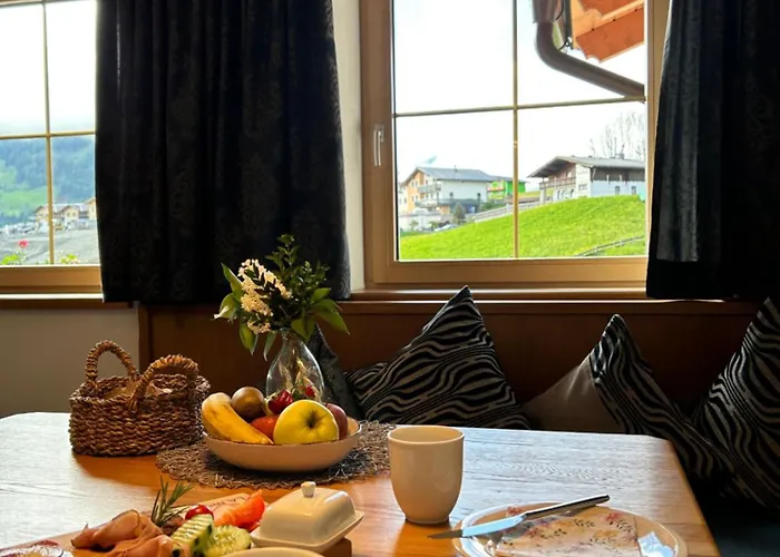 La Montana & Hiking Апартаменты *