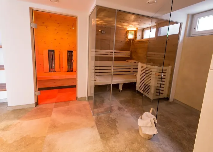 Апартаменты La Montana & Hiking *